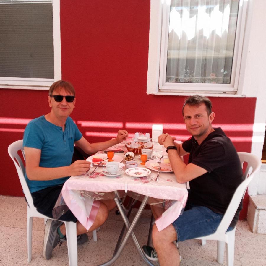 Ali'S Pension Эгридир Экстерьер фото