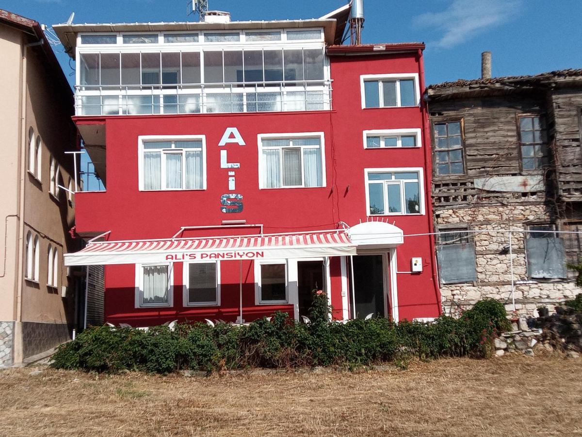 Ali'S Pension Эгридир Экстерьер фото